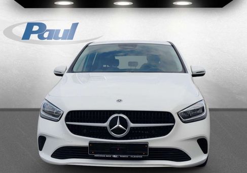 Mercedes-Benz B 180, 2024