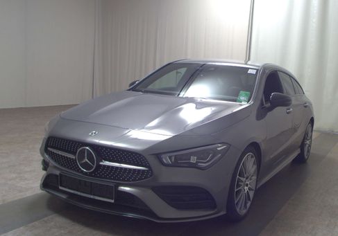 Mercedes-Benz CLA 220, 2022