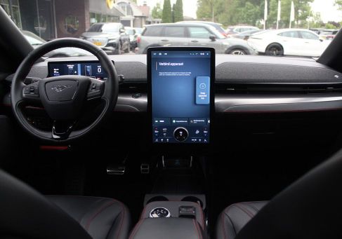 Ford Mustang Mach-E, 2021