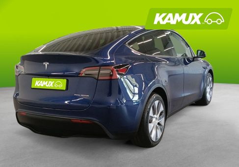 Tesla Model Y, 2023 3