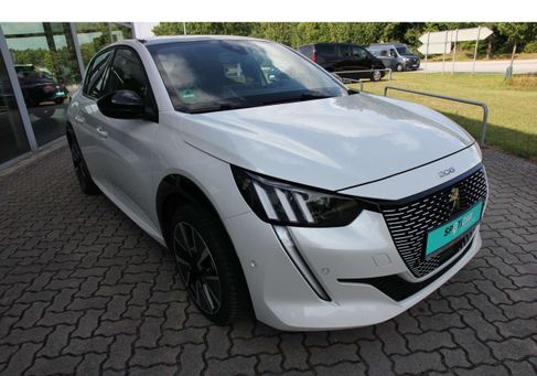 Peugeot 208, 2022