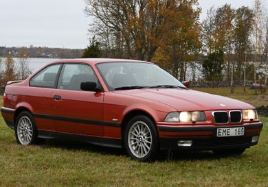 BMW 323, 1999