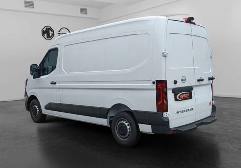 Nissan Interstar, 2024