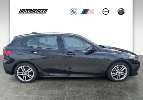 BMW 118, 2023