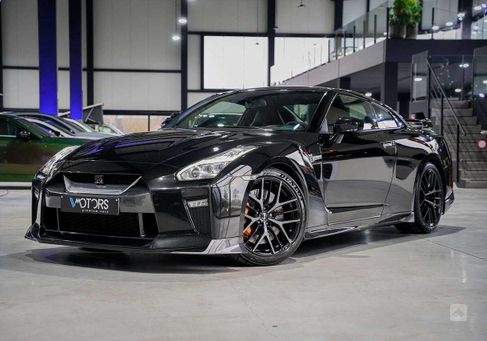 Nissan GT-R, 2017