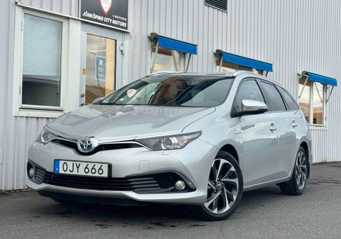 Toyota Auris Touring Sports, 2016