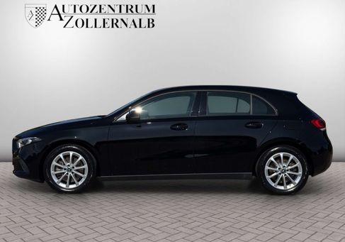 Mercedes-Benz A 250, 2022
