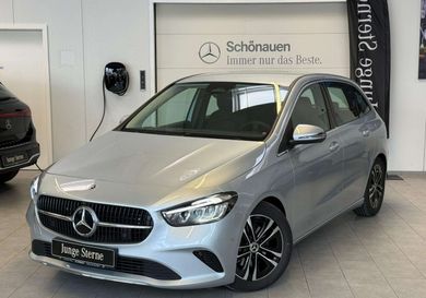 Mercedes-Benz B 180, 2025