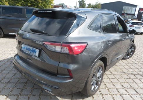 Ford Kuga, 2021