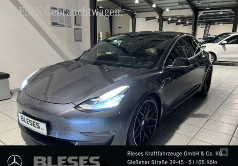 Tesla Model 3, 2020