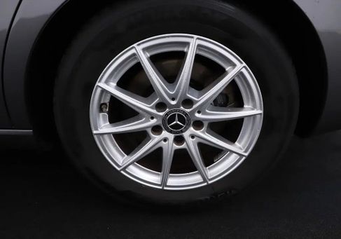 Mercedes-Benz CLA 180 Shooting Brake, 2020