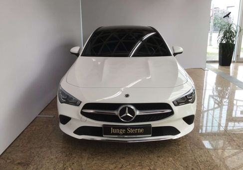 Mercedes-Benz CLA 180, 2022