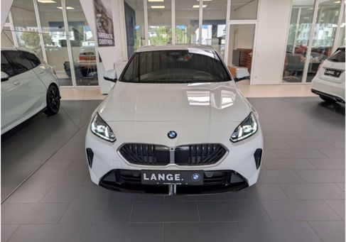 BMW 120, 2024
