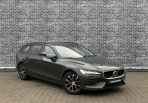 Volvo V60, 2021