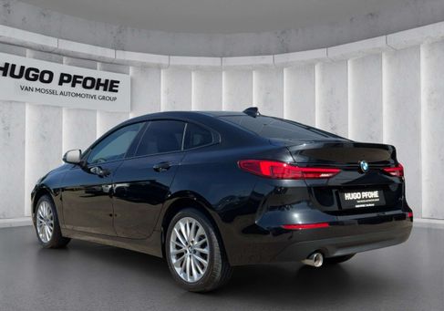 BMW 218, 2020 3