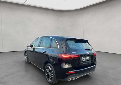 Mercedes-Benz B 180, 2024