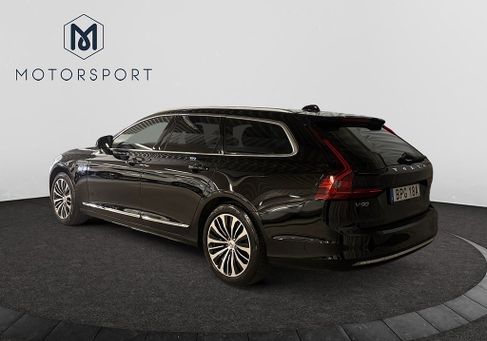 Volvo V90, 2023