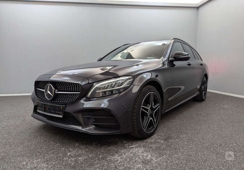 Mercedes-Benz C 300, 2020