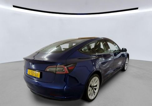 Tesla Model 3, 2021