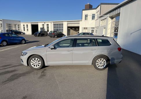 Volkswagen Passat Variant, 2024 3