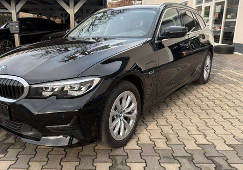 BMW 320, 2022