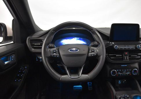 Ford Kuga, 2020