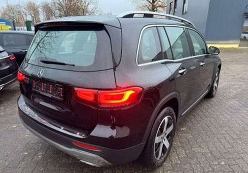 Mercedes-Benz GLB 200, 2021