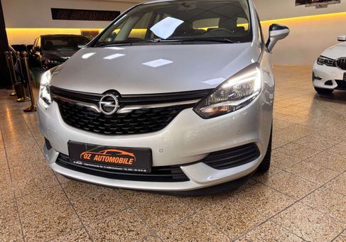 Opel Zafira, 2018 3