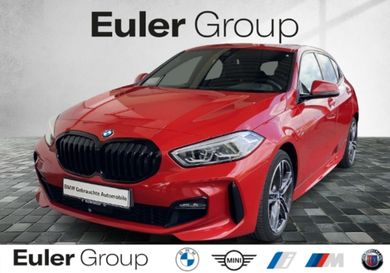BMW 118, 2022