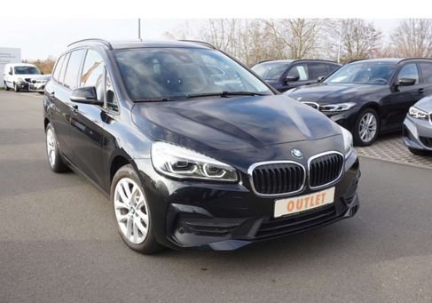 BMW 218, 2022