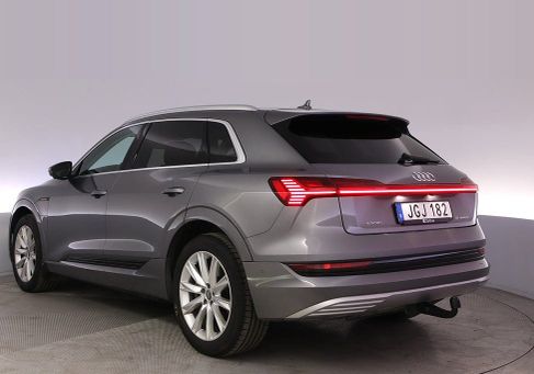Audi e-tron, 2021