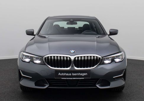 BMW 320, 2021