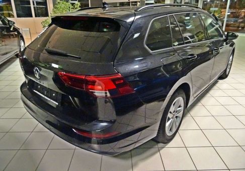 Volkswagen Golf, 2022 3