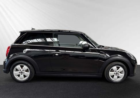 MINI ONE, 2021