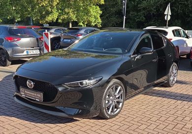 Mazda 3, 2025