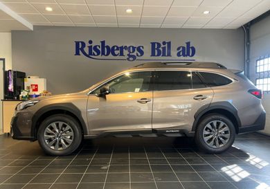 Subaru OUTBACK, 2025
