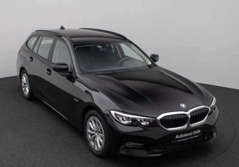 BMW 330, 2021
