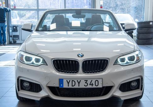 BMW 323, 2016