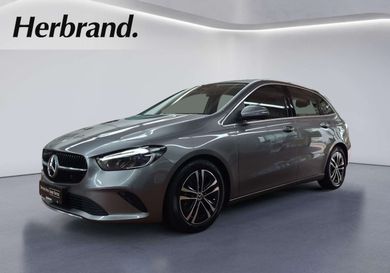 Mercedes-Benz B 180, 2023