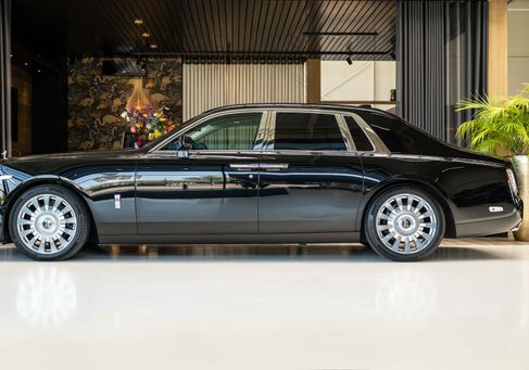 Rolls-Royce Phantom, 2022