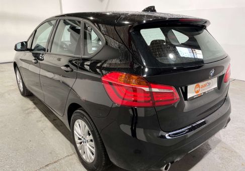 BMW 218, 2020