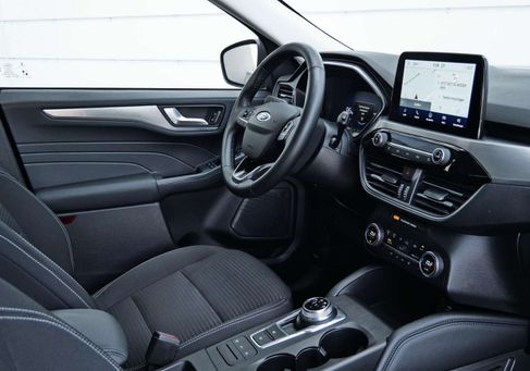 Ford Kuga, 2022