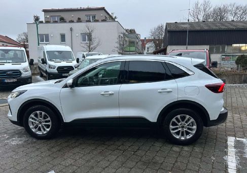Ford Kuga, 2024