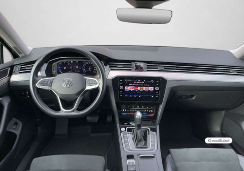 Volkswagen Passat Variant, 2023 3