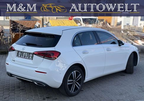 Mercedes-Benz A 220, 2022