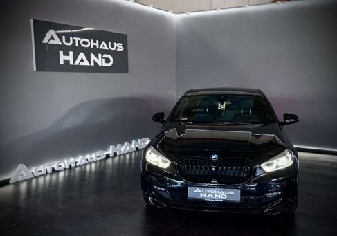 BMW 118, 2022