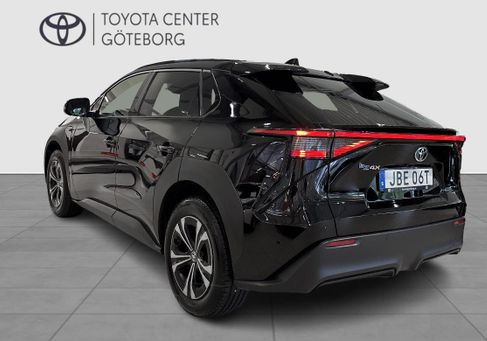 Toyota bZ4X, 2025