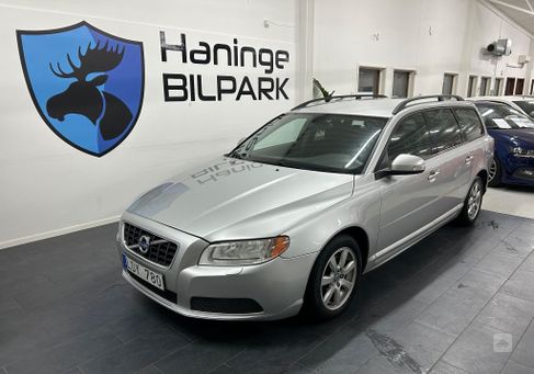 Volvo V70, 2011