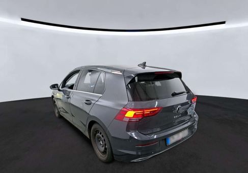 Volkswagen Golf, 2023 3