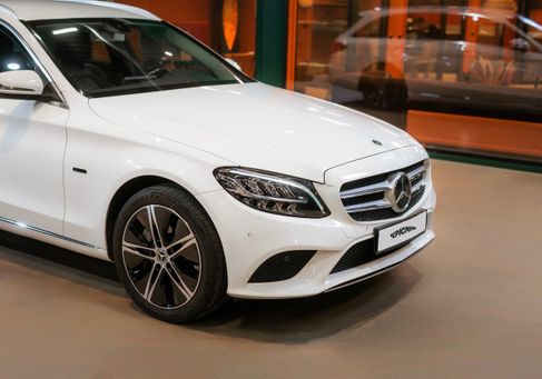 Mercedes-Benz C 300, 2020